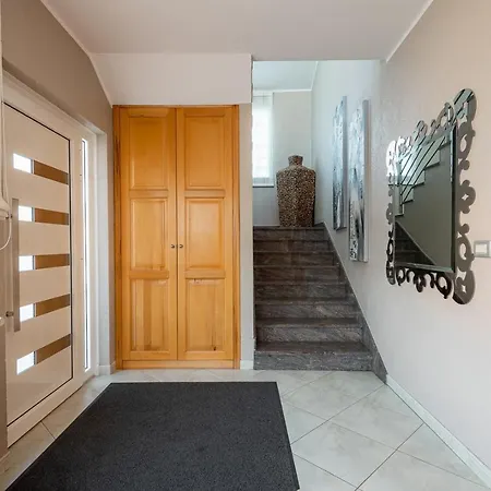 House With Dragica Guest house *