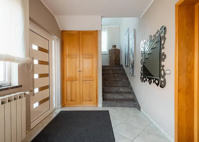 House With Dragica بيت ضيافة 4*